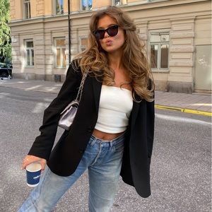 Djerf Avenue white tube top 🤍🕊️